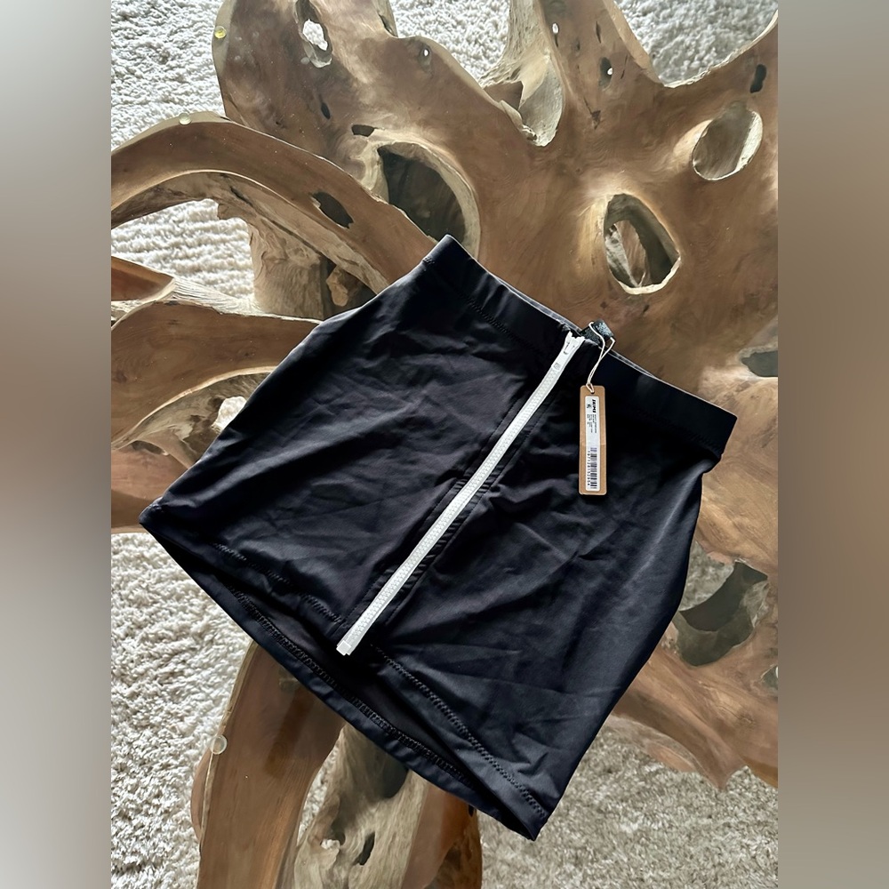 NWT Sporty Zipper Swim